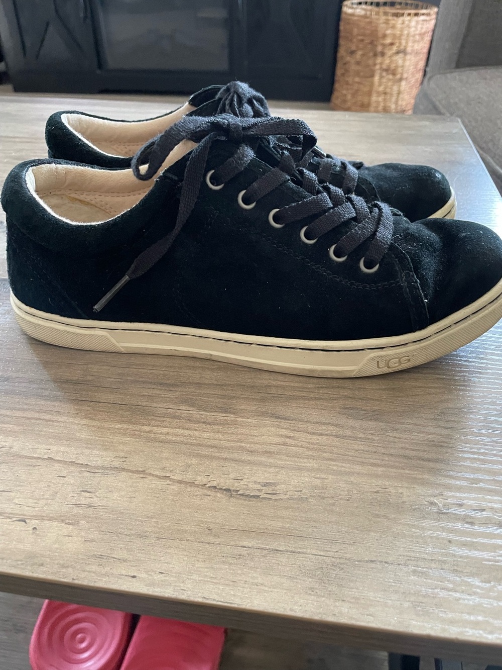 UGG Tomi black suede upper Shearling lined lace
Up Sneakers Women’s 7.5